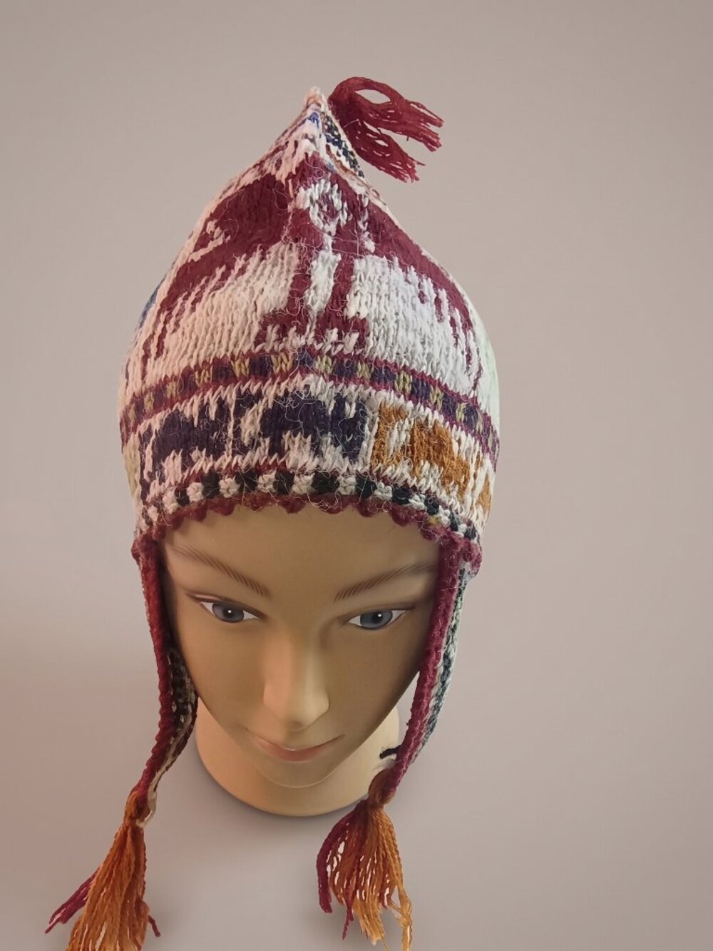 Traditional Andean Alpaca Wool Chullo with Condor Design (Cusco)